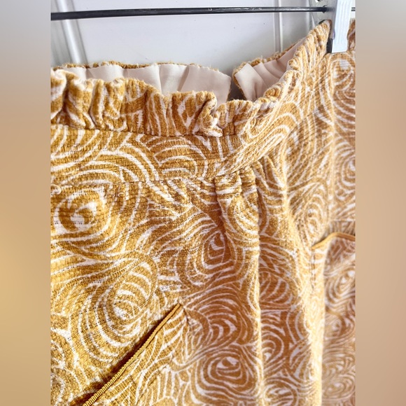 ANTHROPOLOGIE Elevenses Pencil Skirt Yellow sz 4 Business Casual - Picture 3 of 6